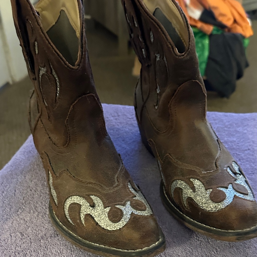 Pierre Dumas Brown Ankle Boots with Silver Accents